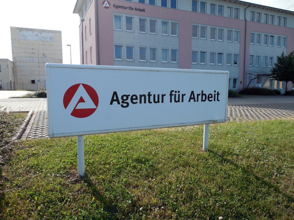 Anlaufstelle-bei-Arbeitslosigkeit